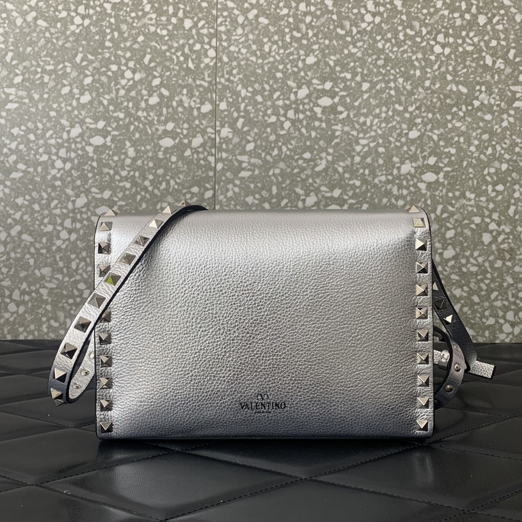 Valentino Garavani Rockstud Crossbody Bag in Silver Grainy Calfskin